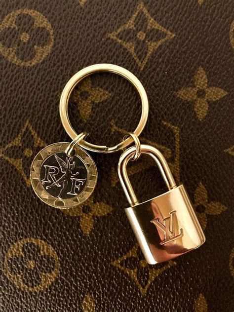 keyring louis vuitton|authentic louis vuitton keychain.